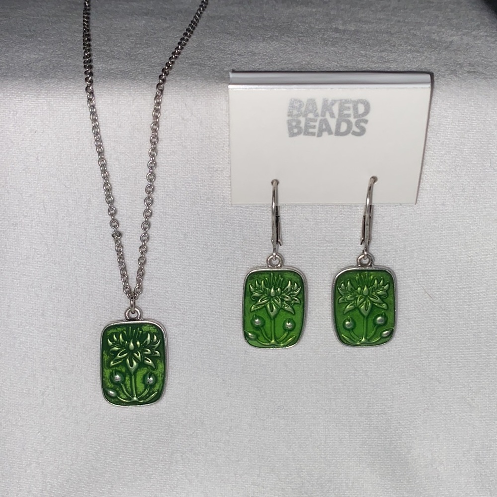 Baked Beads Green flower enamel necklace and earrings set